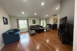 4 Dartmouth Ct, Streamwood, IL 60107 - Photo 7