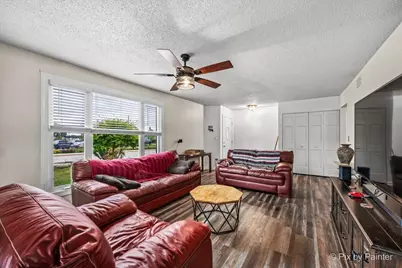 125 W Middle Street, South Elgin, IL 60177 - Photo 7