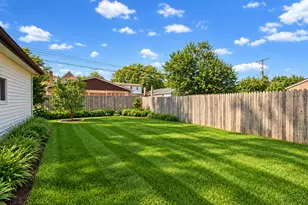 9932 S Homan Ave, Evergreen Park, IL 60805 - Photo 13