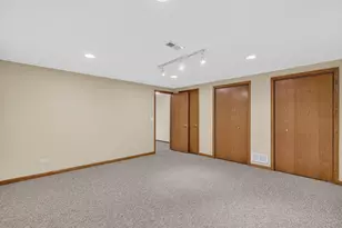 450 Ford Ln, Bartlett, IL 60103 - Photo 31