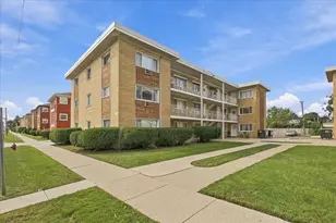 4544 N River Rd, Schiller Park, IL 60176 - Photo 1