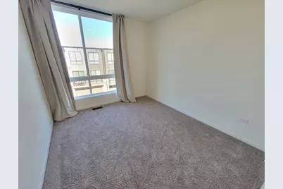 1270 Lakepointe Drive, Schaumburg, IL 60173 - Photo 15