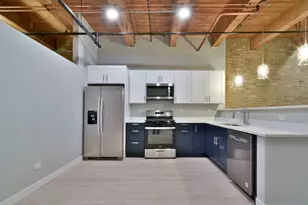 11 E Illinois St, Chicago, IL 60611 - Photo 3
