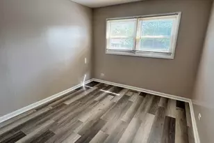 1303 Kingsbury Dr, Hanover Park, IL 60133 - Photo 15