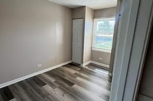1303 Kingsbury Dr, Hanover Park, IL 60133 - Photo 17