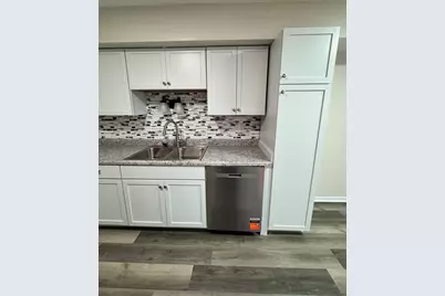 1303 Kingsbury Drive #B, Hanover Park, IL 60133 - Photo 7