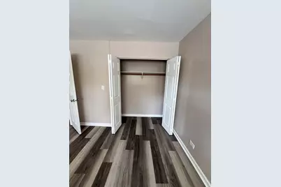 1303 Kingsbury Drive #B, Hanover Park, IL 60133 - Photo 13