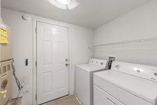 2741 Cobblestone Dr, Crystal Lake, IL 60012 - Photo 27