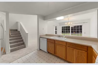2741 Cobblestone Drive #2741, Crystal Lake, IL 60012 - Photo 15