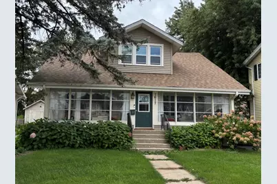 1617 N Riverside Drive, McHenry, IL 60050 - Photo 1