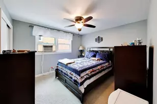 8110 W Addison St, Chicago, IL 60634 - Photo 9