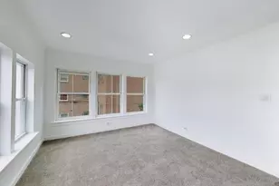 8110 W Addison St, Chicago, IL 60634 - Photo 17