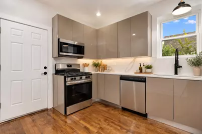6932 S Loomis Boulevard, Chicago, IL 60636 - Photo 9