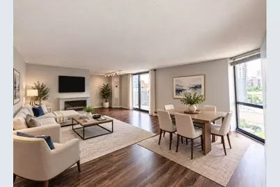 70 W Huron Street #802, Chicago, IL 60654 - Photo 9