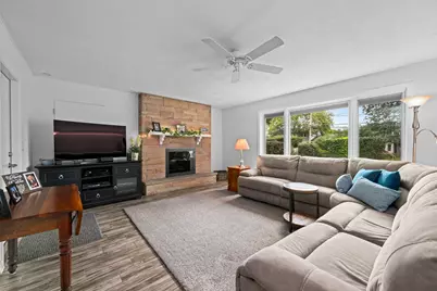 221 S Rammer Avenue, Arlington Heights, IL 60004 - Photo 5