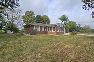 4165 Black Diamond Rd, Nashville, IL 62263 - Photo 3