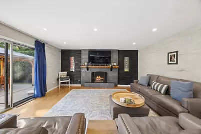 6645 Sheffield Lane, Willowbrook, IL 60527 - Photo 9
