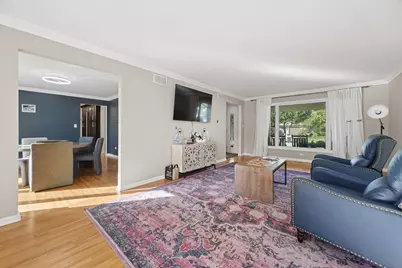 6645 Sheffield Lane, Willowbrook, IL 60527 - Photo 3