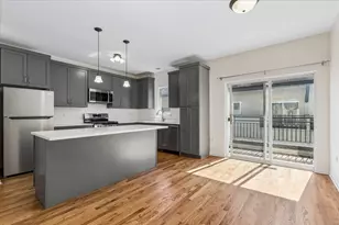 3224 N Kilbourn Ave, Chicago, IL 60641 - Photo 5