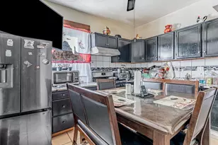 6243 S Wood St, Chicago, IL 60636 - Photo 7