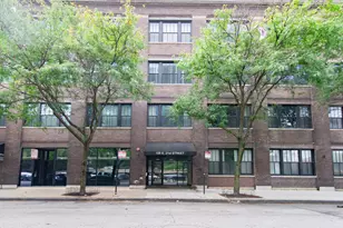 2100 S Indiana Ave, Chicago, IL 60616 - Photo 1