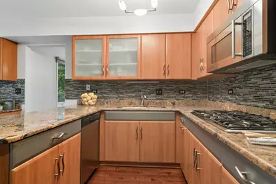 1310 Hidden Lake Drive, Buffalo Grove, IL 60089 - Photo 11