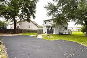 2276 Manchester Rd, Wheaton, IL 60187 - Photo 17