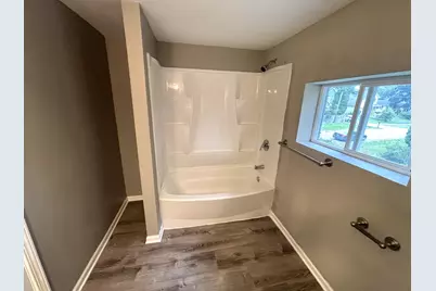 2276 Manchester Road, Wheaton, IL 60187 - Photo 13
