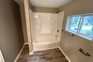 2276 Manchester Rd, Wheaton, IL 60187 - Photo 13