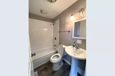 2276 Manchester Road, Wheaton, IL 60187 - Photo 7
