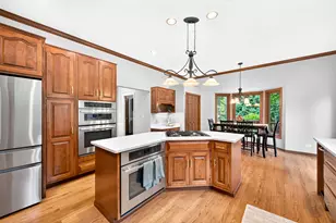4020 White Eagle Dr, Naperville, IL 60564 - Photo 25