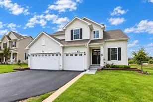 83 Stockholm Ave, Volo, IL 60041 - Photo 1
