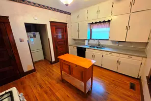 234 N Cherry St, Centralia, IL 62801 - Photo 3