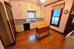 234 N Cherry St, Centralia, IL 62801 - Photo 5