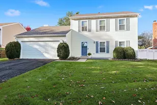21 N Walnut Ct, Streamwood, IL 60107 - Photo 1