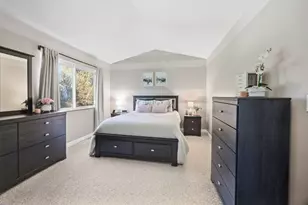 21 N Walnut Ct, Streamwood, IL 60107 - Photo 17