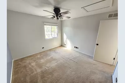403 Trenton Court, Aurora, IL 60504 - Photo 9