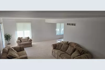 2020 E 169th Place, South Holland, IL 60473 - Photo 3