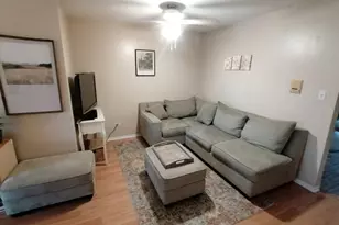 2217 W Nichols Dr, Arlington Heights, IL 60004 - Photo 3
