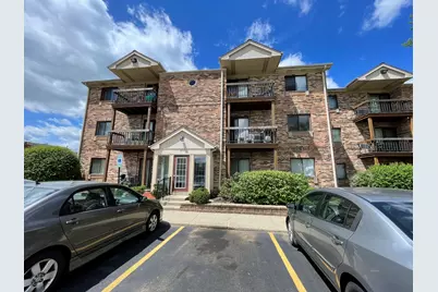 2217 W Nichols Drive #D, Arlington Heights, IL 60004 - Photo 1