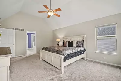 204 Holly Lane, Oswego, IL 60543 - Photo 21