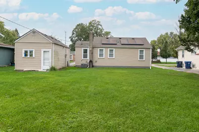 609 N Frolic Avenue, Waukegan, IL 60085 - Photo 11