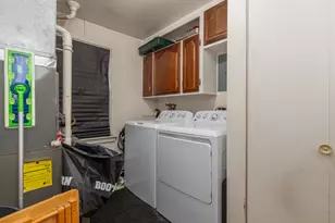 609 N Frolic Ave, Waukegan, IL 60085 - Photo 5