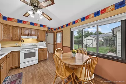 543 Germaine Lane, Elk Grove Village, IL 60007 - Photo 7