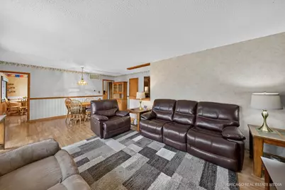543 Germaine Lane, Elk Grove Village, IL 60007 - Photo 5