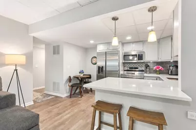5300 Walnut Avenue #17A, Downers Grove, IL 60515 - Photo 9