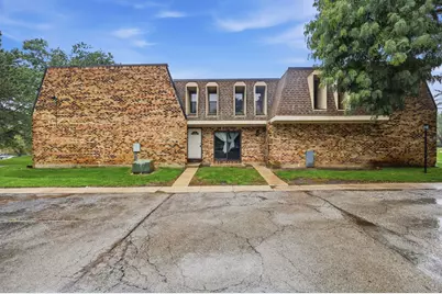 2064 Country Club Drive, Woodridge, IL 60517 - Photo 1