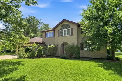 10 S Hampton Court, Crete, IL 60417 - Photo 1