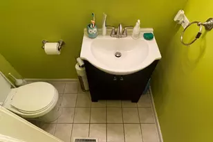 2915 W Granville Ave, Chicago, IL 60659 - Photo 15