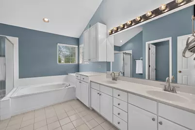 1068 Fox Path, West Dundee, IL 60118 - Photo 27